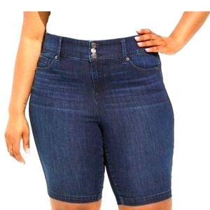 Torrid Women's Jegging Bermuda Super Soft High Rise Short Size 12